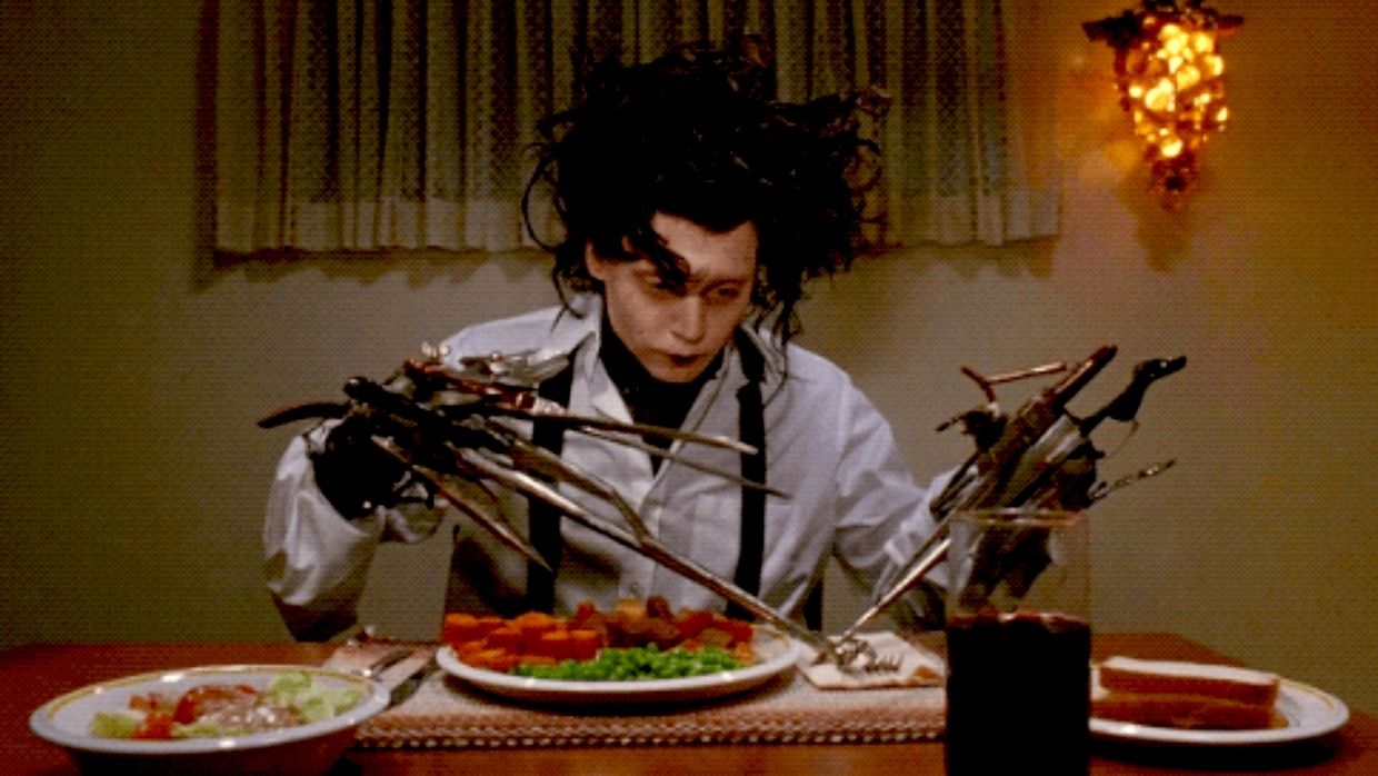 Чистил ванну, сломал холодильник: мини-истории про руки-крюки