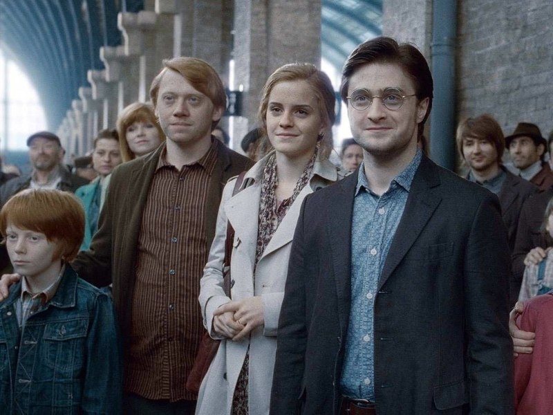 Она как выпрыгнет! Маленькие истории про главных взрослых